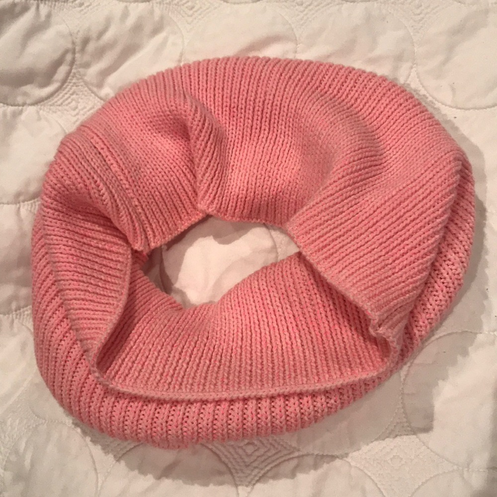Pink Gap knitted infinity scarf